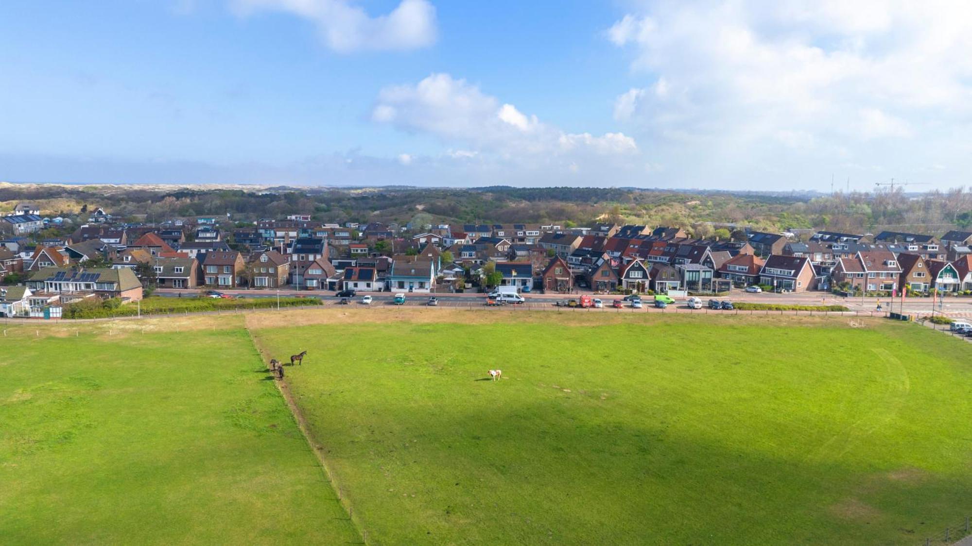 Appartamento Wijkiki Surf House Wijk aan Zee Esterno foto