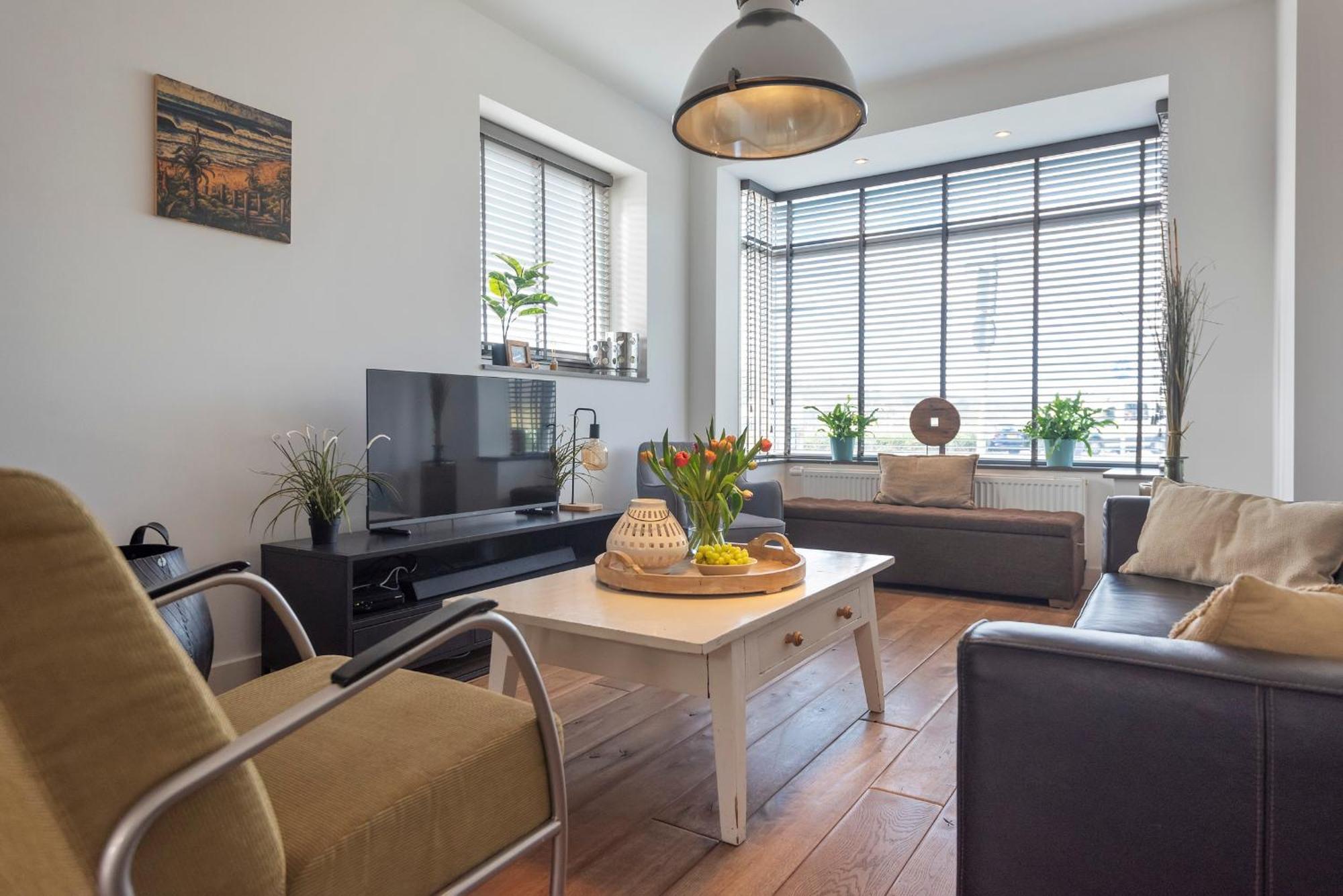 Appartamento Wijkiki Surf House Wijk aan Zee Esterno foto